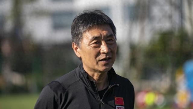 打造成一支, 曹立媛 打造成一支, 曹立媛